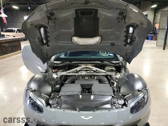 2020 Aston Martin Vantage with VIN SCFSMGAW6LGN03859, listed as a Copart auction lot 52294204 with 47,486 mi miles and Salvage Title. Bid and sale history available at carsss.com. Image 7.