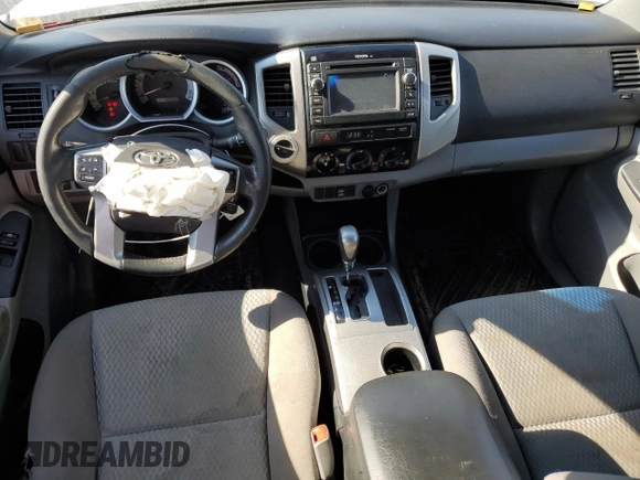 2013 Toyota Tacoma z VIN 5TFUX4EN3DX018529, wystawiony jako Copart lot #77794934 z przebiegiem 186 050 mil mil oraz Szkoda całkowita • Salvage title. Historia ofert i sprzedaży dostępna na DreamBid. Obrazek 8.