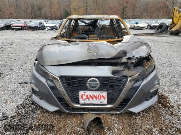 2020 Nissan Altima SR with VIN 1N4AL4CV7LC114144, listed as a Copart auction lot 46984015 with Not Provided miles and Salvage Title. Bid and sale history available at carsss.com. Image 5.