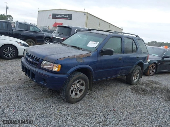 2002 Isuzu Rodeo S with VIN 4S2CK58W824315044, listed as a IAAI auction lot 41532841 with 285,951 mi miles. Bid and sale history available at carsss.com. Image 2.