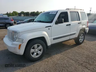 2010 Jeep Liberty Sport z VIN 1J4PN2GK6AW140596, wystawiony jako Copart lot #59381185 z przebiegiem 152 978 mil mil oraz Szkoda całkowita • Salvage title. Historia ofert i sprzedaży dostępna na DreamBid. Obrazek 1.