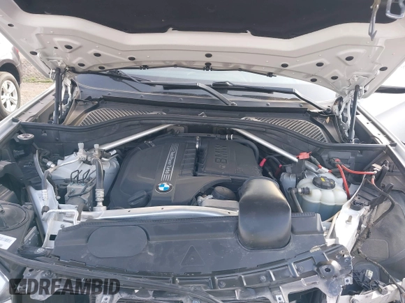 2018 BMW X6 xDrive35i with VIN 5UXKU2C55J0X49585, listed as a IAAI auction lot 41513997 with 57,204 mi miles. Bid and sale history available at carsss.com. Image 10.