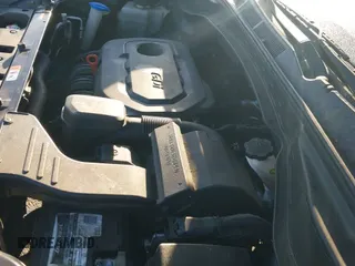 2017 Hyundai Santa Fe 2.4L z VIN 5XYZT3LBXHG391404, wystawiony jako IAAI lot #43528574 z przebiegiem 137 366 mil mil oraz . Historia ofert i sprzedaży dostępna na DreamBid. Obrazek 18.