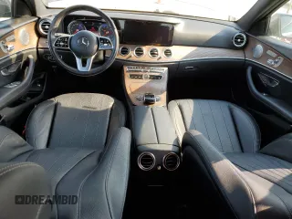 2019 Mercedes-Benz E 300 with VIN WDDZF4KB5KA529703, listed as a Copart auction lot 64953405 with 35,482 mi miles and Clean title. Bid and sale history available at DreamBid. Image 8.