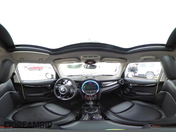 2015 MINI Hardtop 4 Door S z VIN WMWXU3C57FT892067, wystawiony jako Copart lot #46987555 z przebiegiem 66 235 mil mil oraz Szkoda całkowita • Salvage title. Historia ofert i sprzedaży dostępna na DreamBid. Obrazek 13.