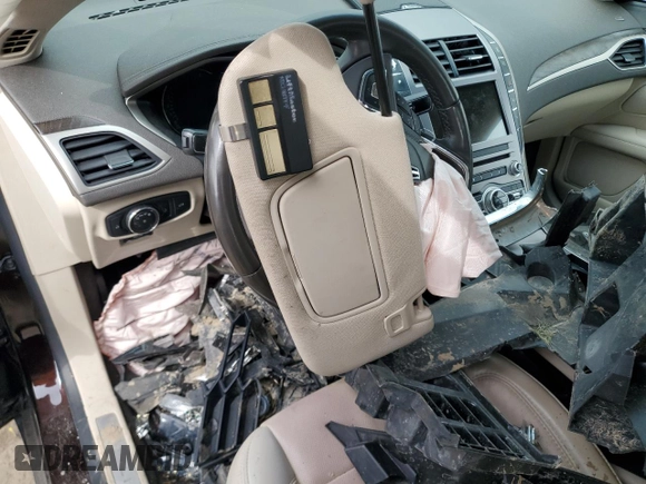 2020 Lincoln MKZ Reserve with VIN 3LN6L5F95LR609041, listed as a Copart auction lot 53753615 with 53,131 mi miles and Salvage Title. Bid and sale history available at DreamBid. Image 8.