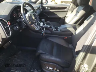 2020 Porsche Cayenne S z VIN WP1BB2AY9LDA57280, wystawiony jako Copart lot #72820442 z przebiegiem 27 625 mil mil oraz . Historia ofert i sprzedaży dostępna na DreamBid. Obrazek 7.