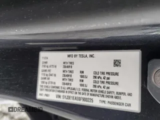 2025 Tesla Model 3 Long Range z VIN 5YJ3E1EA5SF900225, wystawiony jako Copart lot #48584355 z przebiegiem 4 869 mil mil oraz Szkoda całkowita • Salvage title. Historia ofert i sprzedaży dostępna na DreamBid. Obrazek 12.