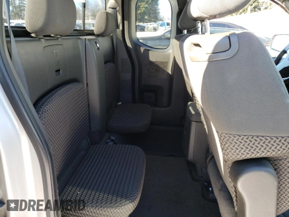 2008 Nissan Frontier SE with VIN 1N6AD06UX8C413666, listed as a Copart auction lot 86833004 with 182,284 mi miles and Salvage title. Bid and sale history available at DreamBid. Image 10.