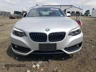 2020 BMW 2 Series 230i xDrive with VIN WBA2J3C0XL7E78702, listed as a Copart auction lot 61998214 with 0 mi miles and Salvage Title. Bid and sale history available at carsss.com. Image 5.