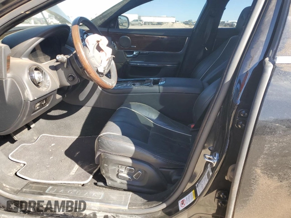 2013 Jaguar XJ Portfolio with VIN SAJWA2GB1DLV52364, listed as a Copart auction lot 78816134 with 30,539 mi miles and Salvage title. Bid and sale history available at DreamBid. Image 7.