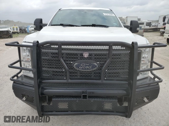 2023 Ford F-350 with VIN 1FT8W3BAXPED55876, listed as a Copart auction lot 51212905 with 42,636 mi miles and Salvage title. Bid and sale history available at DreamBid. Image 5.