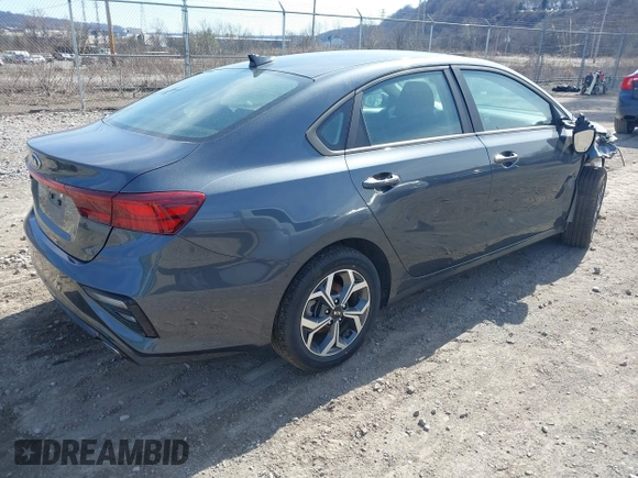 2021 Kia Forte LXS with VIN 3KPF24AD9ME409155, listed as a IAAI auction lot 41815723 with 30,973 mi miles. Bid and sale history available at carsss.com. Image 4.