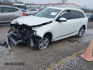 2017 Audi Q7 Premium Plus z VIN WA1LAAF72HD001749, wystawiony jako IAAI lot #41109368 z przebiegiem 120 063 mil mil oraz . Historia ofert i sprzedaży dostępna na DreamBid. Obrazek 2.