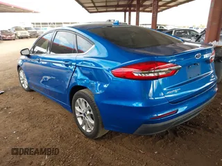2020 Ford Fusion SE with VIN 3FA6P0HD3LR149333, listed as a IAAI auction lot 41773671 with 31,325 mi miles. Bid and sale history available at carsss.com. Image 3.