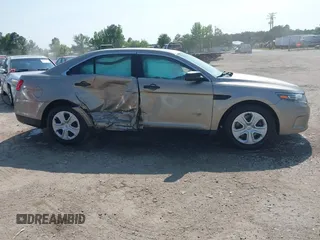 2015 Ford Police Interceptor с VIN 1FAHP2MK5FG149435, выставлен на аукционе IAAI как лот 42391863 с пробегом 115 224 миль миль и . История ставок и продаж доступна на DreamBid. Изображение 13.