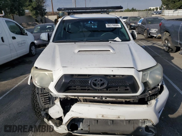 2015 Toyota Tacoma PreRunner with VIN 3TMKU4HN4FM045050, listed as a Copart auction lot 86376684 with 151,582 mi miles and Salvage title. Bid and sale history available at DreamBid. Image 5.