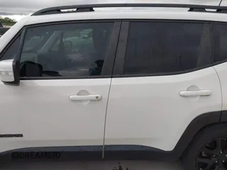 2018 Jeep Renegade Latitude with VIN ZACCJABH7JPH95711, listed as a IAAI auction lot 42124871 with 177,280 mi miles. Bid and sale history available at carsss.com. Image 14.