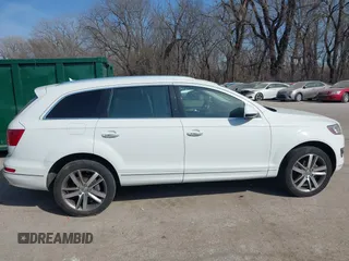 2014 Audi Q7 3.0L TDI Prestige with VIN WA1VMAFE2ED013300, listed as a IAAI auction lot 41801591 with 164,514 mi miles. Bid and sale history available at carsss.com. Image 13.