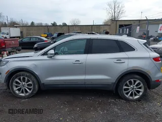 2015 Lincoln MKC with VIN 5LMTJ2AH6FUJ10863, listed as a IAAI auction lot 41983116 with 111,250 mi miles. Bid and sale history available at carsss.com. Image 15.