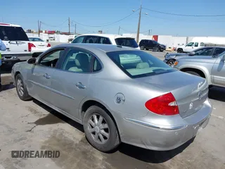 2008 Buick LaCrosse CXL with VIN 2G4WD582X81318883, listed as a IAAI auction lot 41936061 with 189,095 mi miles. Bid and sale history available at carsss.com. Image 3.