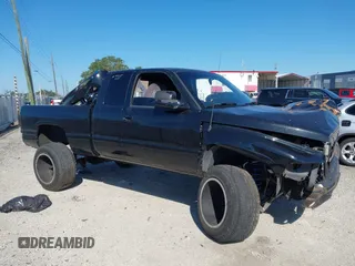 1998 Dodge 1500 with VIN 1B7HF13Z7WJ145413, listed as a IAAI auction lot 42030706 with 198,080 mi miles and . Bid and sale history available at carsss.com. Image 12.