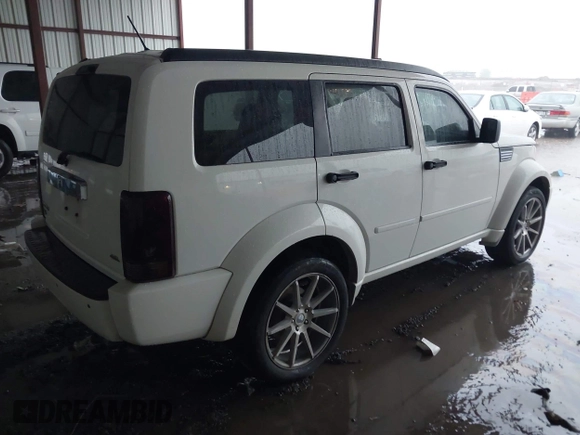 2008 Dodge Nitro R/T z VIN 1D8GT58638W218746, wystawiony jako IAAI lot #42200153 z przebiegiem 186 676 mil mil oraz . Historia ofert i sprzedaży dostępna na DreamBid. Obrazek 4.