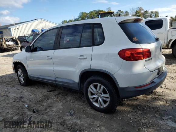 2013 Volkswagen Tiguan SE with VIN WVGAV3AX9DW575926, listed as a Copart auction lot 85048984 with 117,986 mi miles and Clean title. Bid and sale history available at DreamBid. Image 2.
