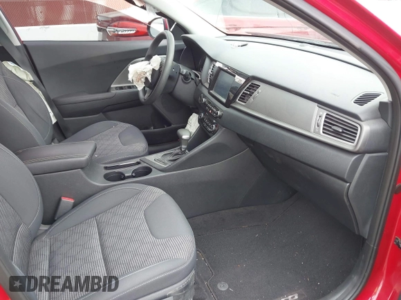 2018 Kia Niro LX with VIN KNDCB3LC7J5140579, listed as a IAAI auction lot 41895014 with 17,683 mi miles. Bid and sale history available at carsss.com. Image 5.