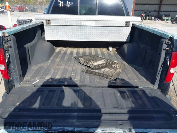 2004 Ford F-150 XLT with VIN 1FTPW14574KC03115, listed as a IAAI auction lot 41707720 with 271,161 mi miles. Bid and sale history available at carsss.com. Image 8.