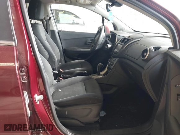 2016 Chevrolet Trax LT with VIN 3GNCJPSB6GL135019, listed as a IAAI auction lot 42212572 with 101,282 mi miles and . Bid and sale history available at DreamBid. Image 5.