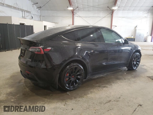 2021 Tesla Model Y Long Range with VIN 5YJYGDEE8MF252824, listed as a Copart auction lot 53801315 with 31,084 mi miles and Salvage Title. Bid and sale history available at DreamBid. Image 3.