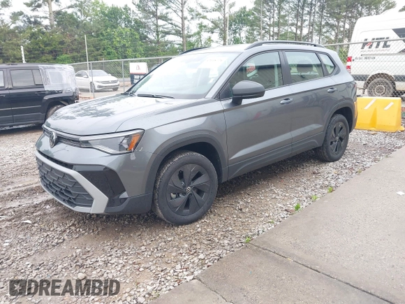 2025 Volkswagen Taos z VIN 3VV5C7B24SM004848, wystawiony jako IAAI lot #42118721 z przebiegiem 6378 mil mil oraz . Historia ofert i sprzedaży dostępna na DreamBid. Obrazek 17.
