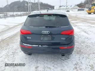 2014 Audi Q5 Premium Plus with VIN WA1LFAFP2EA018811, listed as a IAAI auction lot 41640414 with 114,331 mi miles. Bid and sale history available at carsss.com. Image 17.