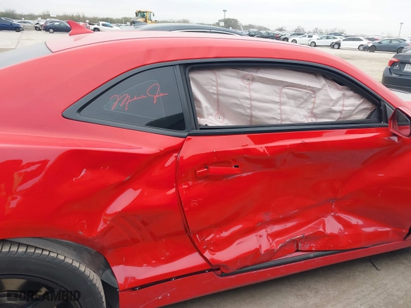 2015 Chevrolet Camaro SS with VIN 2G1FJ1EW6F9297521, listed as a IAAI auction lot 41321710 with 27,830 mi miles. Bid and sale history available at carsss.com. Image 13.