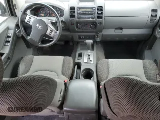 2005 Nissan Xterra S z VIN 5N1AN08W75C655725, wystawiony jako Copart lot #59374805 z przebiegiem 189 376 mil mil oraz Czysty tytuł • Clean title. Historia ofert i sprzedaży dostępna na DreamBid. Obrazek 8.