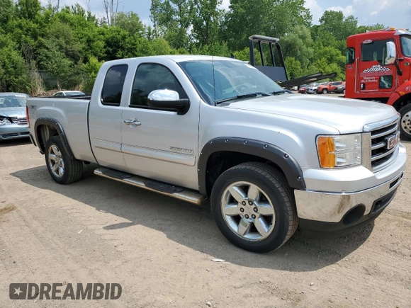 2013 GMC Sierra 1500 SLE z VIN 1GTR2VE71DZ178876, wystawiony jako Copart lot #59095005 z przebiegiem 169 458 mil mil oraz Czysty tytuł • Clean title. Historia ofert i sprzedaży dostępna na DreamBid. Obrazek 4.