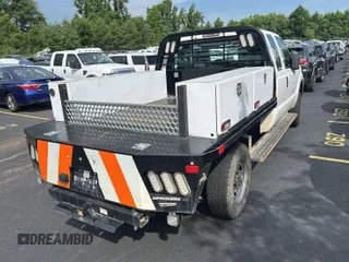 2012 Ford F-250 XL z VIN 1FT7X2B64CEC58701, wystawiony jako IAAI lot #42843909 z przebiegiem 215 931 mil mil oraz . Historia ofert i sprzedaży dostępna na DreamBid. Obrazek 18.