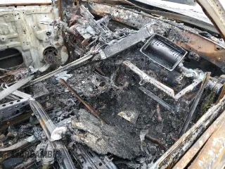 2007 Toyota Highlander w/3rd Row z VIN JTEDW21A870019372, wystawiony jako Copart lot #45184425 z przebiegiem Nie podano mil oraz Nie do naprawy • Non repairable. Historia ofert i sprzedaży dostępna na DreamBid. Obrazek 8.