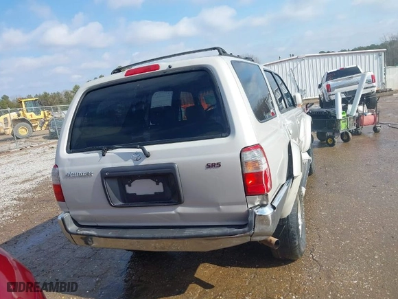 2000 Toyota 4Runner SR5 with VIN JT3GN86R2Y0147585, listed as a IAAI auction lot 41360071 with 199,465 mi miles. Bid and sale history available at carsss.com. Image 16.