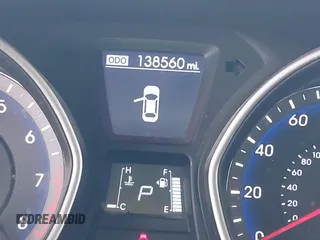2017 Hyundai Elantra z VIN KMHD35LH1HU351152, wystawiony jako IAAI lot #41903294 z przebiegiem 138 560 mil mil oraz . Historia ofert i sprzedaży dostępna na DreamBid. Obrazek 15.