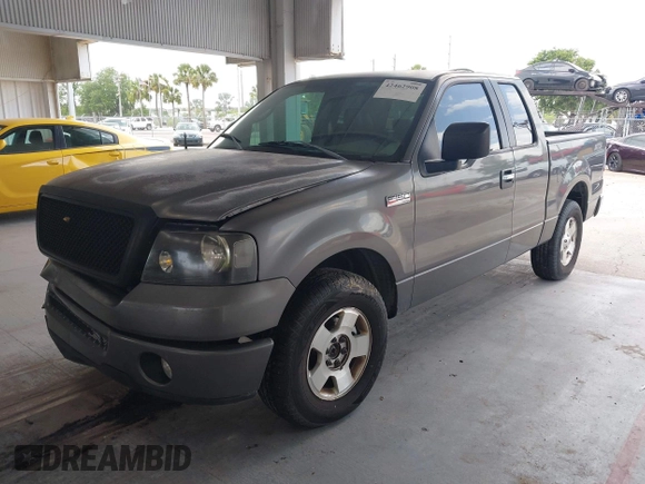 2006 Ford F-150 STX z VIN 1FTRX12W76FA79330, wystawiony jako IAAI lot #42462908 z przebiegiem 185 568 mil mil oraz . Historia ofert i sprzedaży dostępna na DreamBid. Obrazek 2.