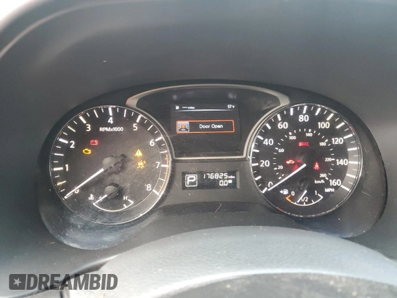 2014 Nissan Pathfinder S with VIN 5N1AR2MN3EC705100, listed as a Copart auction lot 52941005 with 176,825 mi miles and Clean title. Bid and sale history available at DreamBid. Image 9.
