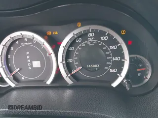 2010 Acura TSX z VIN JH4CU2F67AC003694, wystawiony jako IAAI lot #42171441 z przebiegiem 143 883 mil mil oraz . Historia ofert i sprzedaży dostępna na DreamBid. Obrazek 7.