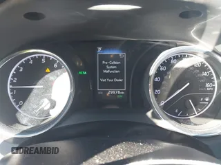 2019 Toyota Camry LE z VIN 4T1B11HK7KU748219, wystawiony jako IAAI lot #41864602 z przebiegiem 29 978 mil mil oraz . Historia ofert i sprzedaży dostępna na DreamBid. Obrazek 7.