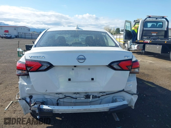 2024 Nissan Versa SV z VIN 3N1CN8EV9RL848415, wystawiony jako IAAI lot #42069381 z przebiegiem 36 904 mil mil oraz . Historia ofert i sprzedaży dostępna na DreamBid. Obrazek 17.