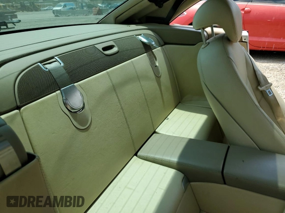 2004 Mercedes-Benz SL z VIN WDBSK76F64F072443, wystawiony jako Copart lot #56370125 z przebiegiem Nie podano mil oraz Tytuł czysty. Historia ofert i sprzedaży dostępna na DreamBid. Obrazek 10.