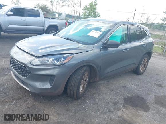 2022 Ford Escape SE z VIN 1FMCU0G61NUA48338, wystawiony jako IAAI lot #41941777 z przebiegiem 67 610 mil mil oraz . Historia ofert i sprzedaży dostępna na DreamBid. Obrazek 2.