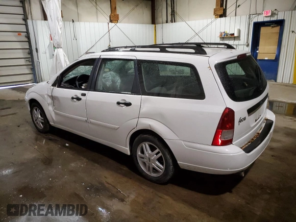 2001 Ford Focus SE with VIN 1FAFP36311W361122, listed as a Copart auction lot 81528684 with 140,431 mi miles and Salvage Title. Bid and sale history available at carsss.com. Image 2.