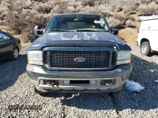 2003 Ford Excursion Limited z VIN 1FMNU43SX3EB56273, wystawiony jako Copart lot #45212465 z przebiegiem Nie podano mil oraz Szkody całkowita. Historia ofert i sprzedaży dostępna na DreamBid. Obrazek 5.